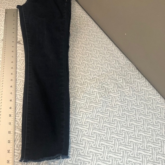 Articles of Society Skinny Frayed Hem 26 - Picture 9 of 10